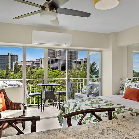 Waikiki Shore 515 Beachfront & Upgrade Apartamento Honolulu Exterior foto