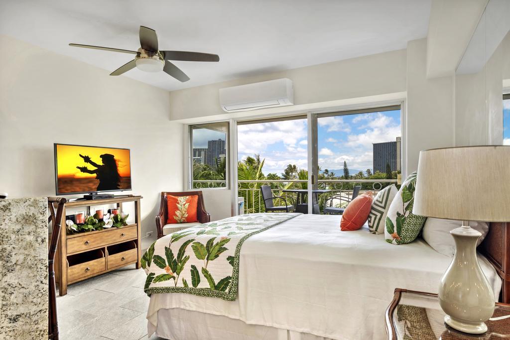 Waikiki Shore 515 Beachfront & Upgrade Apartamento Honolulu Exterior foto